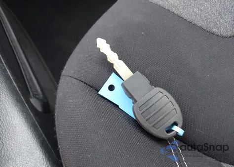 2018 Jeep Cherokee Latitude Fwd z USA, uszkodzony, nr VIN 1C4PJLCB4JD595102